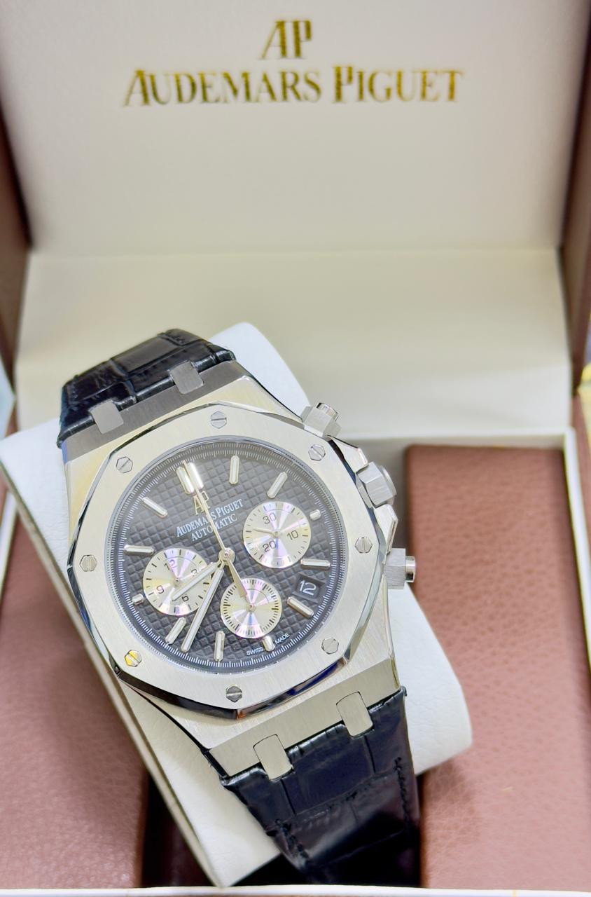 ساعة ِAudemars Piguet رويال اوك ميرور اوريجنال