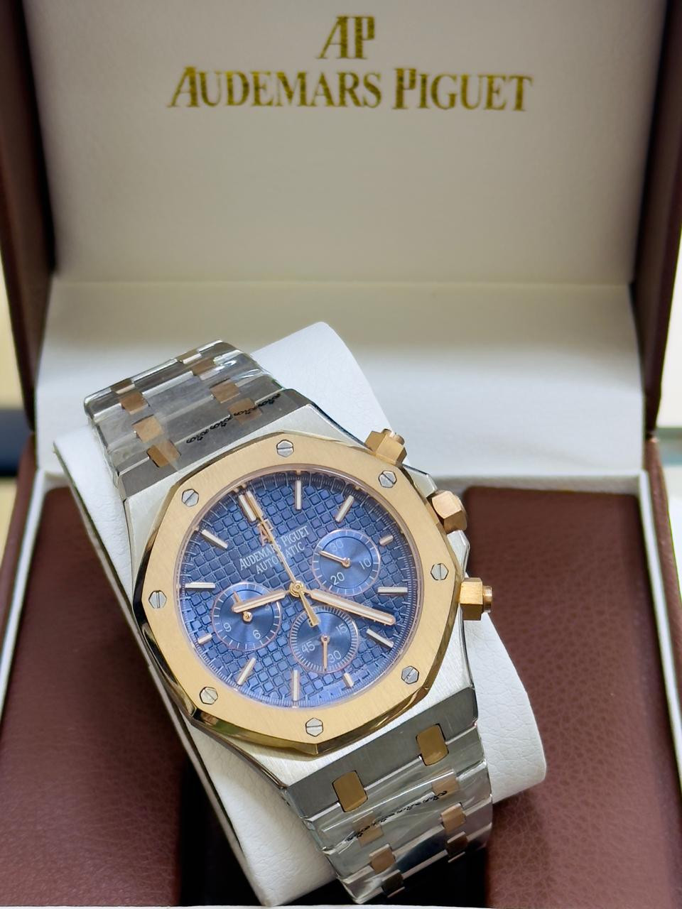 ساعة ِAudemars Piguet رويال اوك ميرور اوريجنال